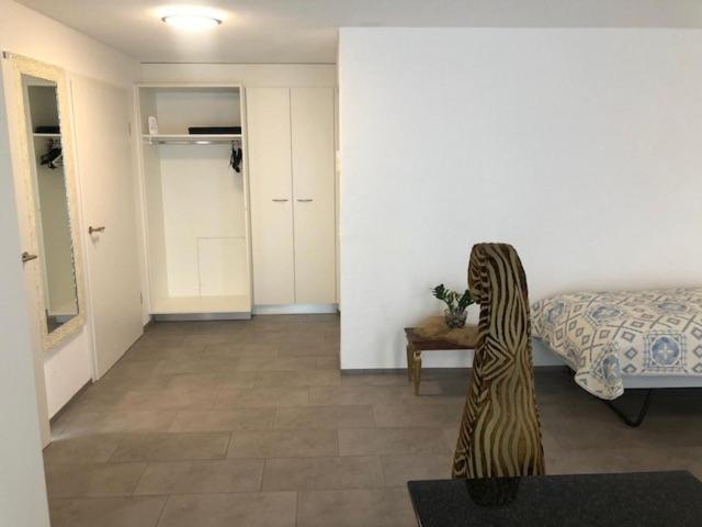 Hotel Hippel Krone Kerzers Esterno foto