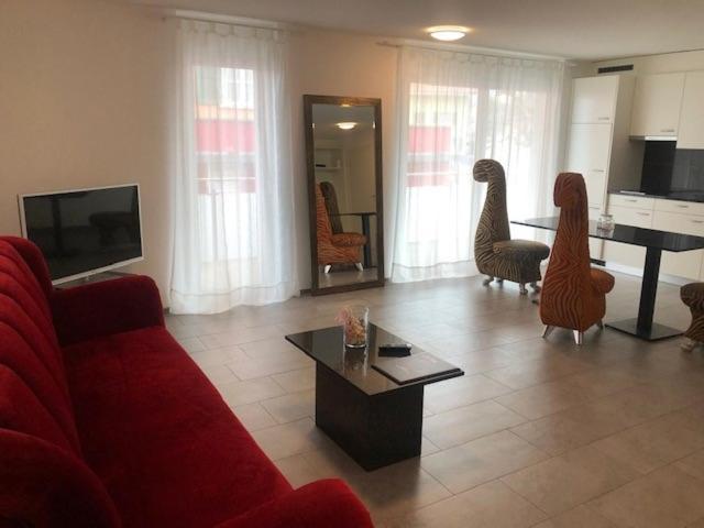 Hotel Hippel Krone Kerzers Esterno foto