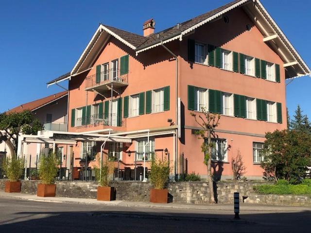 Hotel Hippel Krone Kerzers Esterno foto